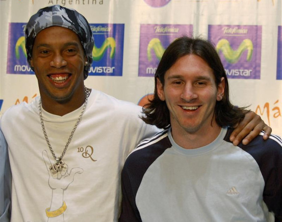 Ronaldinjo ponovo u Barsi!
