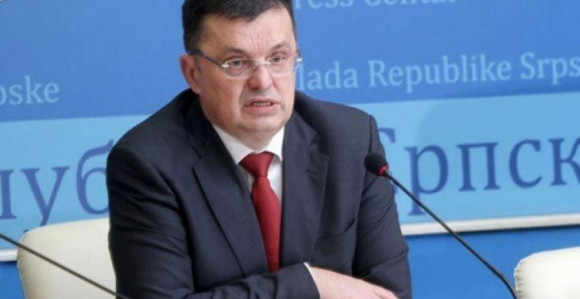 Тегелтија и Меркел иста примања