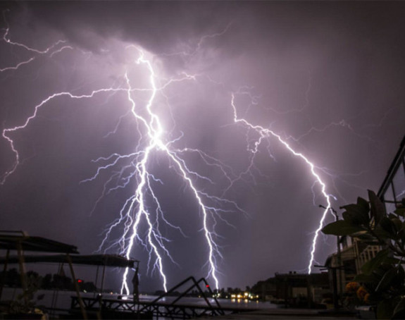 Poginulo šest đaka