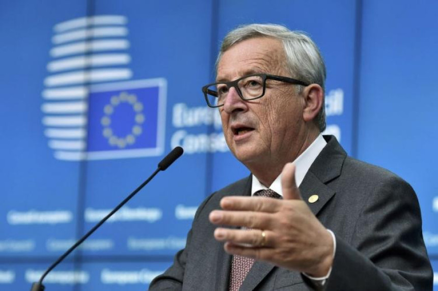 Junker: Konačno postignut dogovor o "Bregzitu"