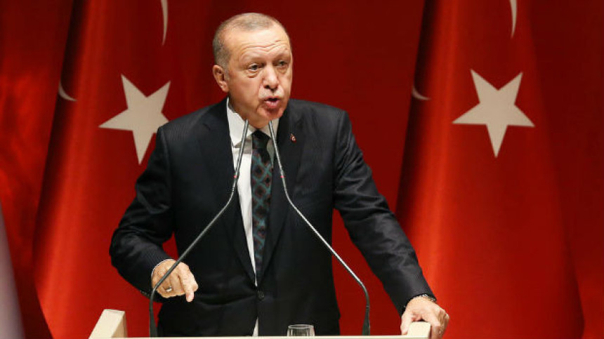 Erdogan bacio u kantu Trampovo pismo