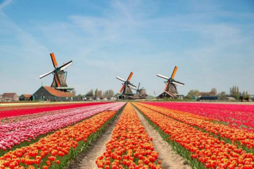 Холандија мења име државе!