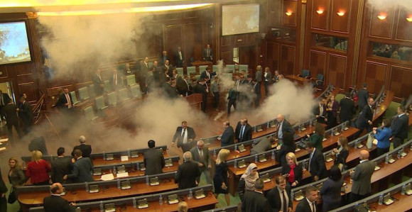 Nalozi za hapšenje opozicionara u Prištini