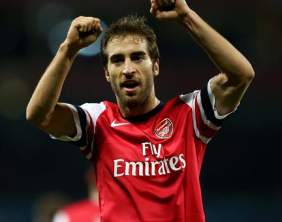 Igra za Arsenal, a ne živi od fudbala?!