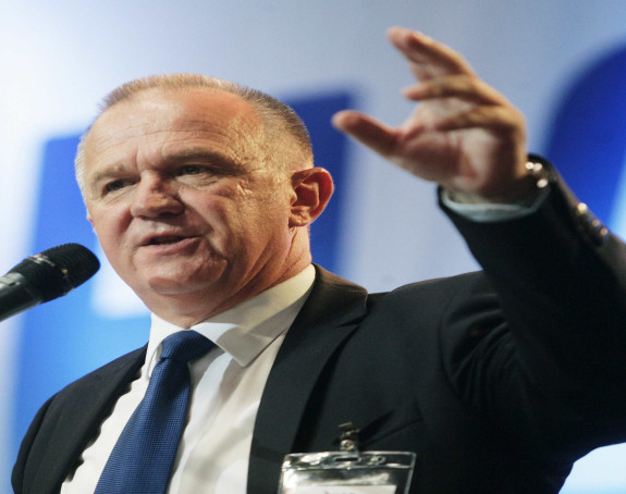 NDP: Prinudna uprava u režiji SNSD-a