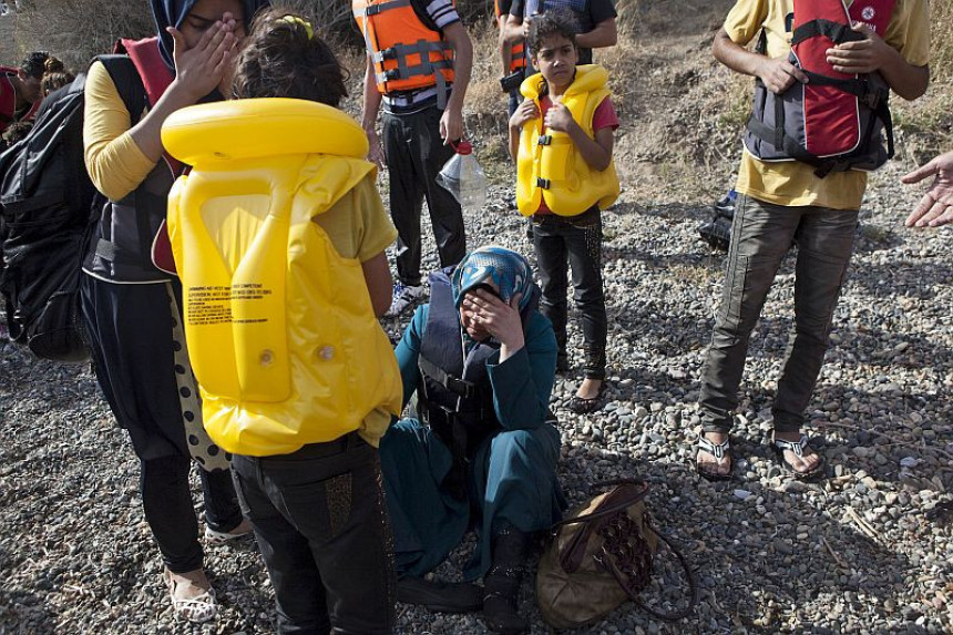 Migranti spalili kamp na ostrvu Kios