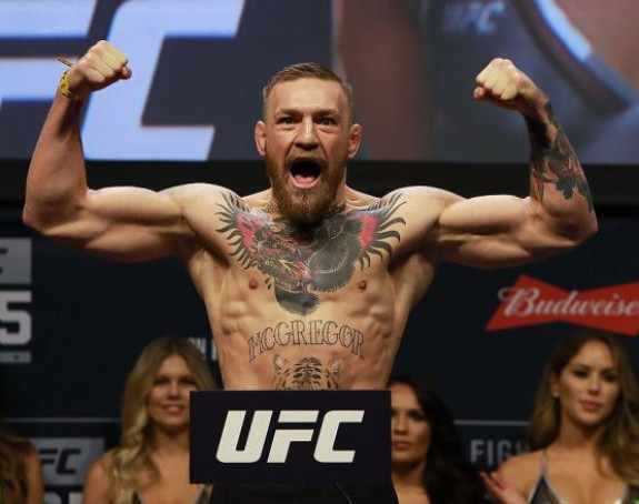 Video: Mekgregor ušao u istoriju, pa izazvao Mejvedera!