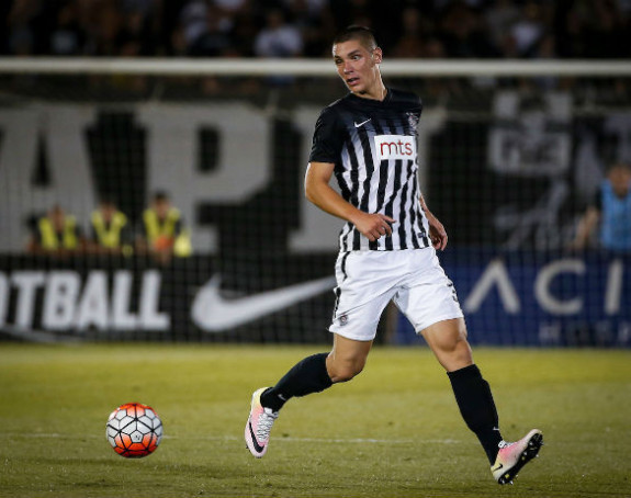 Juventus prati Nikolu Milenkovića?!