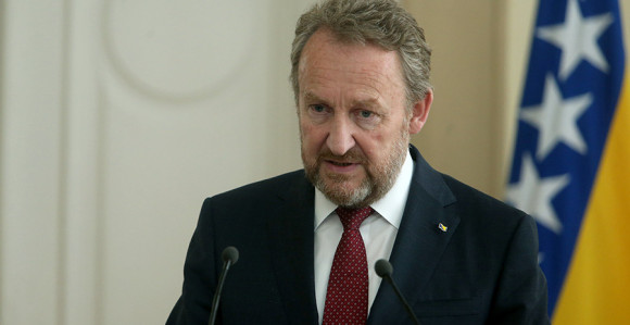 Bakir tvrdi: BiH se mora naoružavati