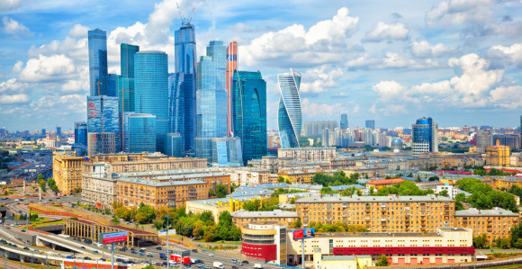 Zatvoren pogon u rafineriji nafte