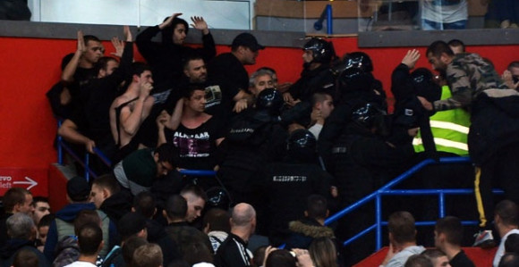 Brutalna tuča na vječitom derbiju u "Štark areni" 