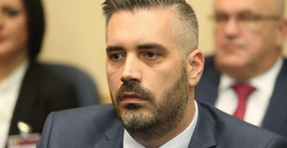 Drskost šefildskog đaka i Igorovog ministra