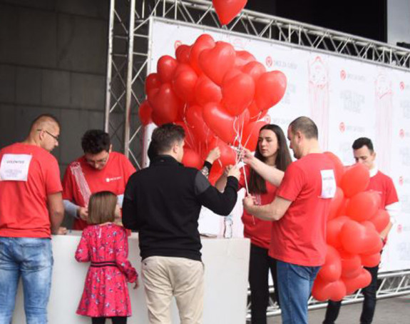 Срце за болесну дјецу: Моја коса, твоја коса 