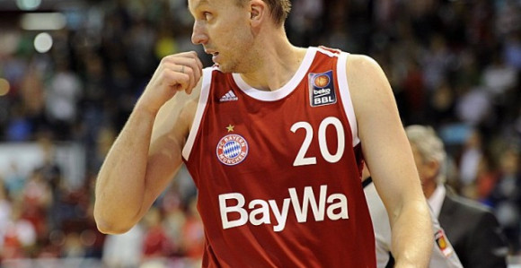 EL - Savanović: Kako to - Zvezda nije ime?!