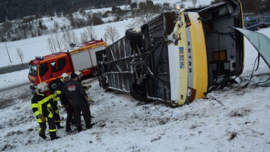 Austrija: Prevrnuo se autobus iz Srbije