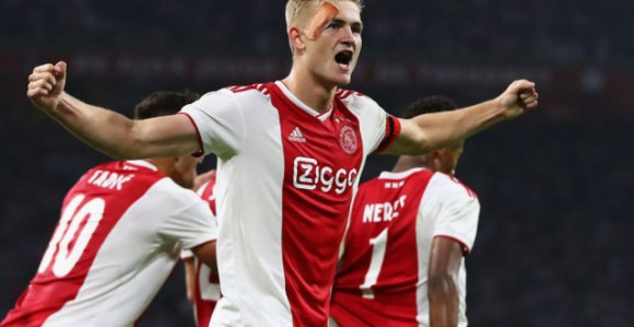 De Liht je "Zlatni dječak" 2018. godine