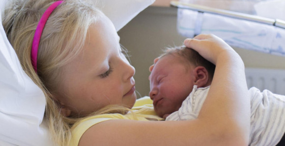 Trudna sa 12 ,a njemu 16 godina!?