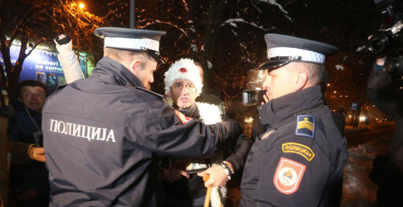 Давор пред НСРС: Лукач да изађе!