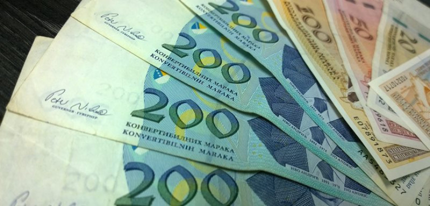 Računi javnih prihoda u BiH teški 6,4 milijarde