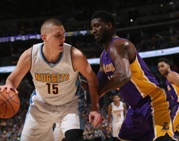NBA: I Stejpls Centar se poklonio Nikoli Jokiću!