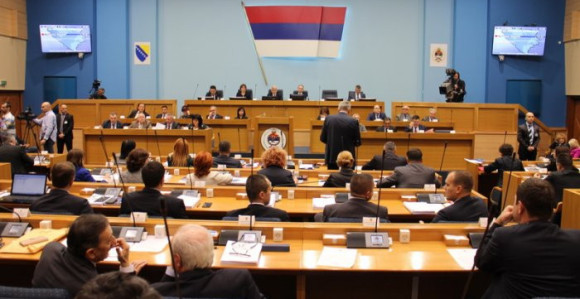 Skupština je sve više nenarodna!