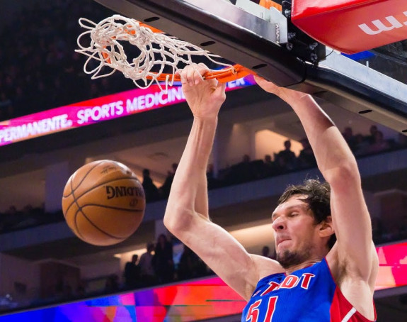 Bobi ponovo iskoristio minute, Detroit izgubio!