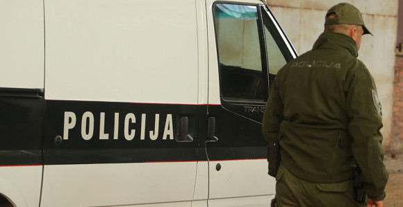 Пљачка: Жени украли новац