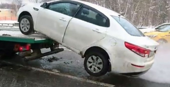 ВИДЕО: ''Мој ауто нећете однијети''!