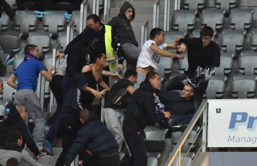 Видео - Хаос у Задру: "Торнадо" тукао Загрепчане!