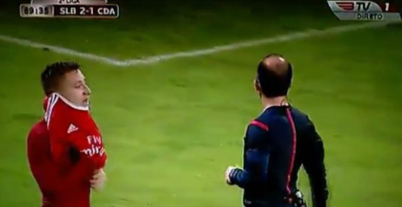 Video: Šaponjić krupnim koracima gazi ka prvom timu Benfike!