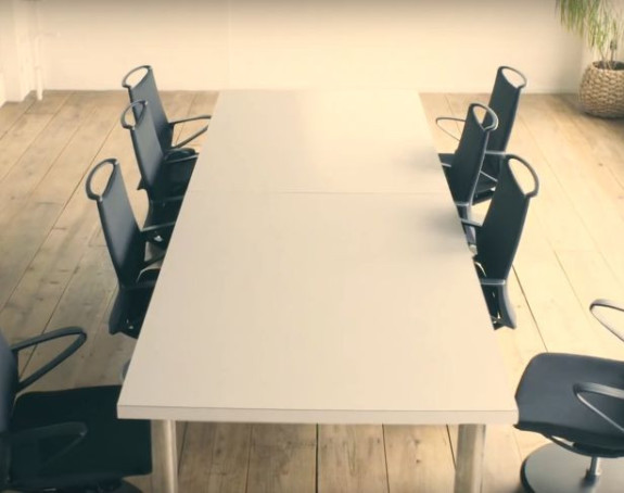 „Nisan“ predstavio „samovozeće“ stolice