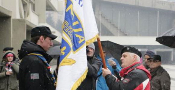 U Sarajevu ratna zastava sa ljiljanima