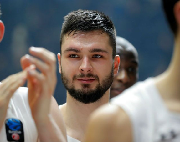 Tako je to kada igrate u šampionskom klubu...!