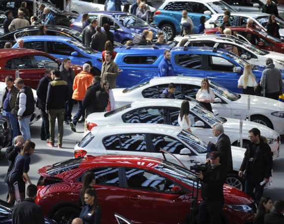 Muške hostese na Sajmu automobila 2017. godine?
