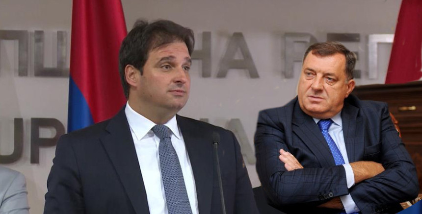 Dodik manipuliše narodom RS