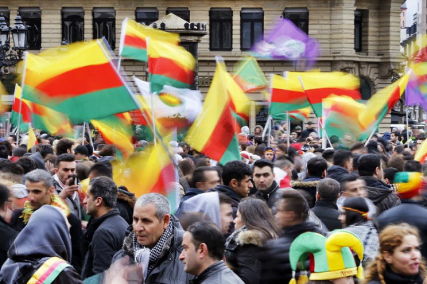 Курди позвали на демократију