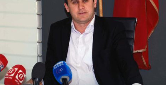 Dodik se poigrava sa narodom 