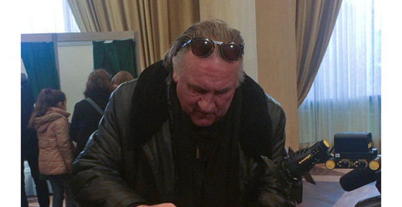 Žerar Depardije glasao u Parizu