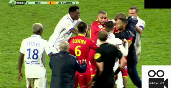 Video: Makljaža saigrača usred utakmice!
