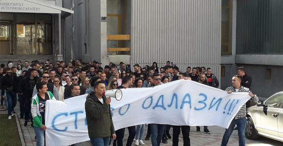 Studenti traže smjenu rektora