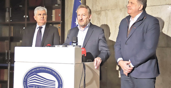 Šta su dogovorili SNSD, SDA i HDZ