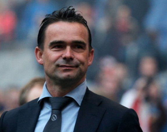 Poslije Monćija i Overmars odbio Arsenal!