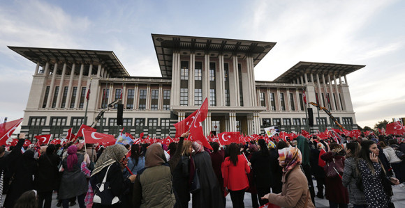 Protest u Turskoj: 13 uhapšenih