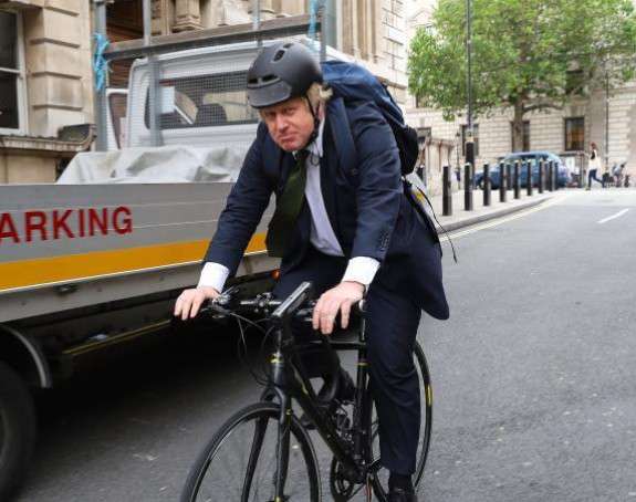 Borisa Džonsona zovu "mali Tramp"