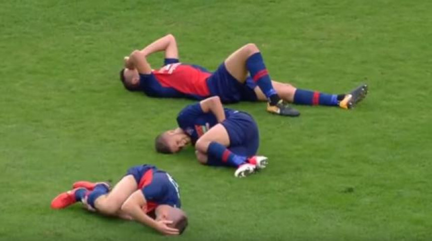 Video: Trojica igrača povređena u istom trenu!