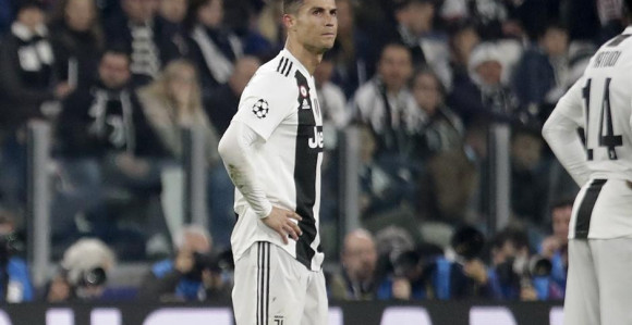 Ronaldo iznerviran zbog Ajaksa, već ide iz Juvea!