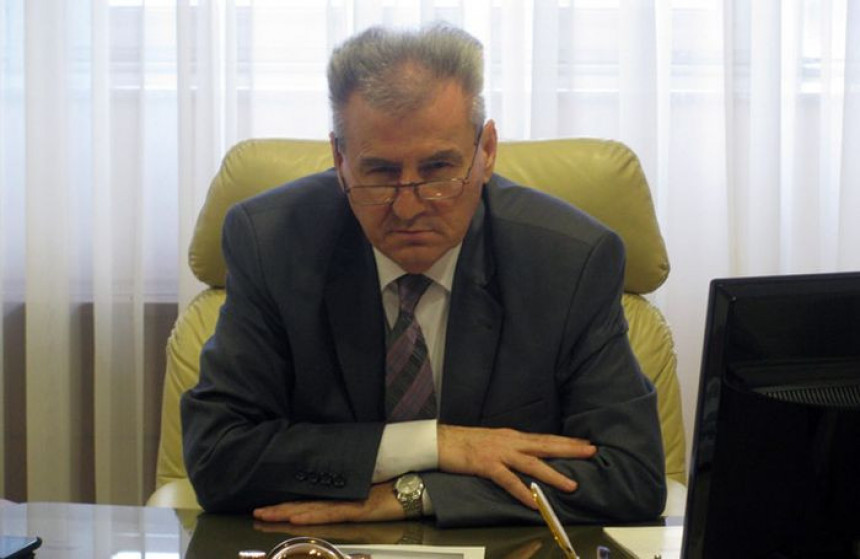 Ministarstvo probilo budžet; Savanović: Ne vidim ništa sporno!