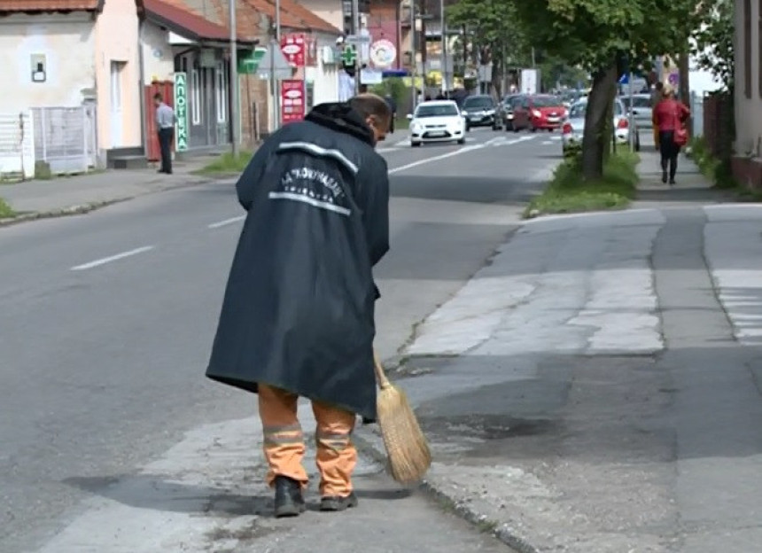 Metla i poezija mogu ruku pod ruku