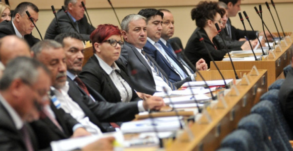 Opozicija optužuje RTRS za govor mržnje