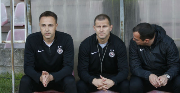 Kako je Partizan promijenio taktiku i ima li razloga za strah?